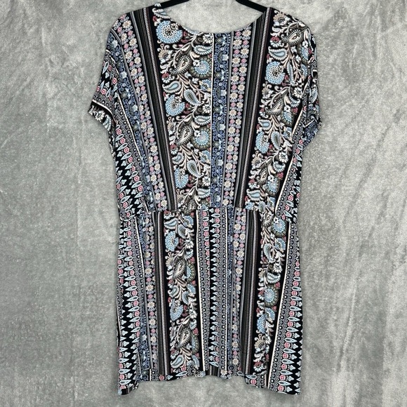 Liz Claiborne 3X Shirt Top Blue Paisley Cap Short Sleeve V Neck Peplum Stretch - Picture 4 of 6
